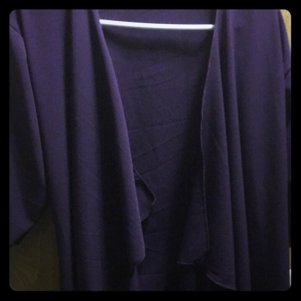 Lularoe small Shirley purple NWT